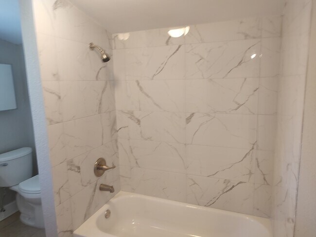 Photo - 3010 E Idlewild Ave