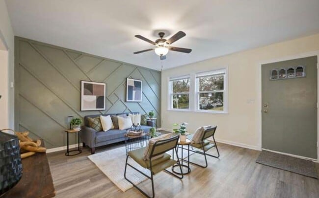 Photo - Beautiful Renovated 3BR/2BTH Brick Townhome
