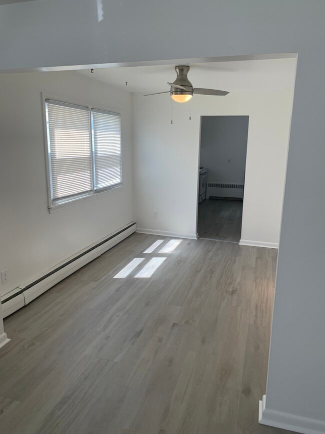 Photo - 30 N Coolidge Ave Unidad N Coolidge Ave YEARLY