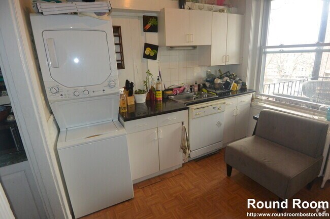 Building Photo - 158 Kelton St Unit 5 Rental