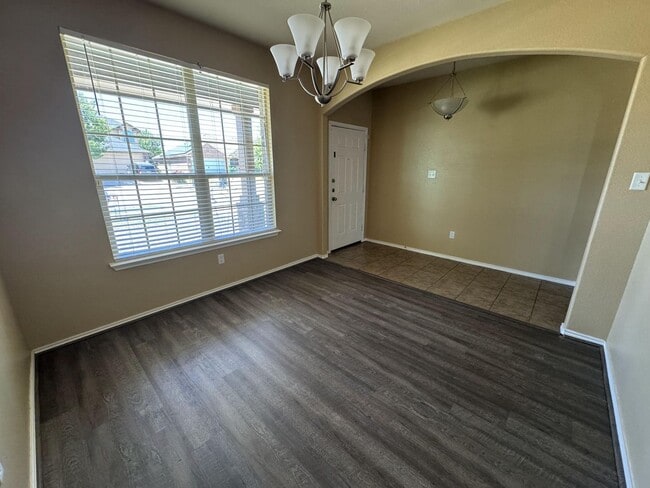 Photo - 6406 Clear Brook Dr