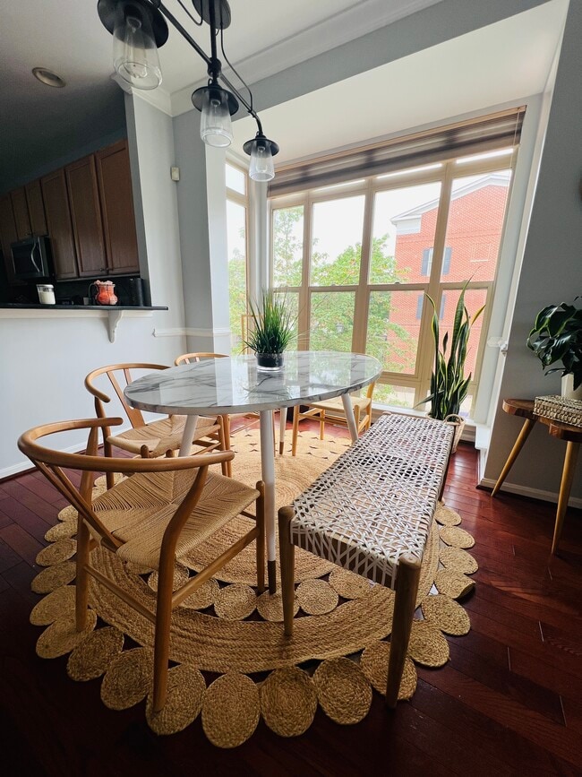 Photo - 122 Lloyd St