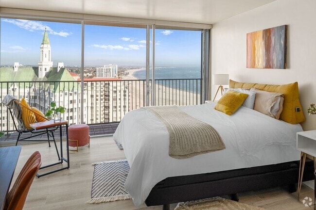 Building Photo - 700 E Ocean Blvd Rental