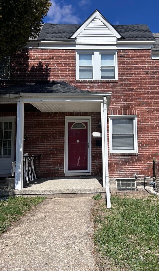 3 Bedroom with Fenced in Rear Yard