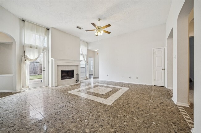 Photo - 119 Lissa Ln