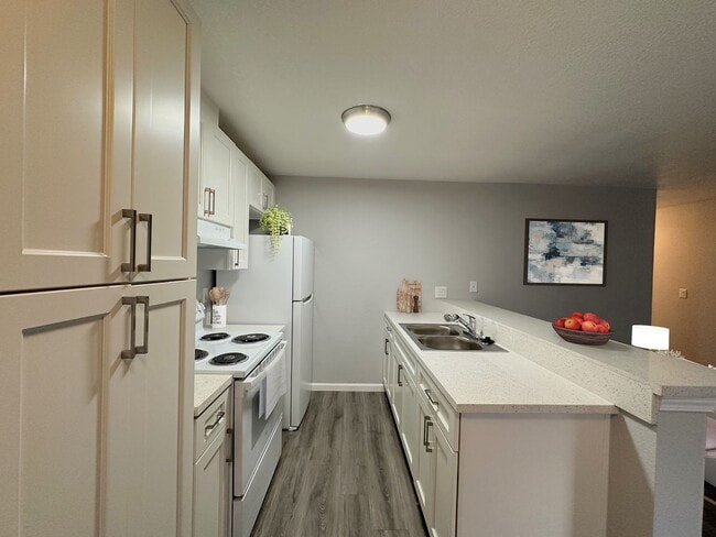 Photo - Lincoln Crest Apartments - 6248 Gettysburg...