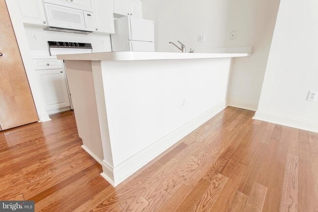 Photo - 1300-6 Chestnut St Unidad 704