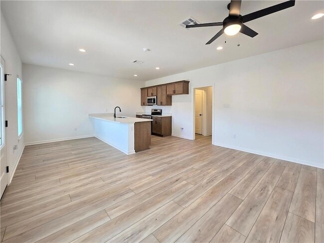Photo - 71752 Spike Dr