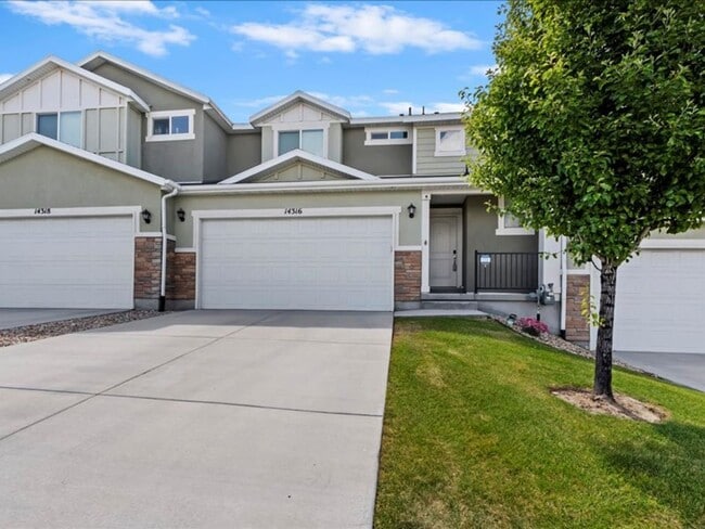 Photo - 14316 Autumn Path Ln Townhome