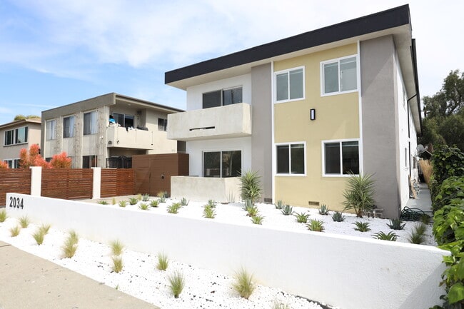 Photo - 2034 Garth Avenue Unidad 03