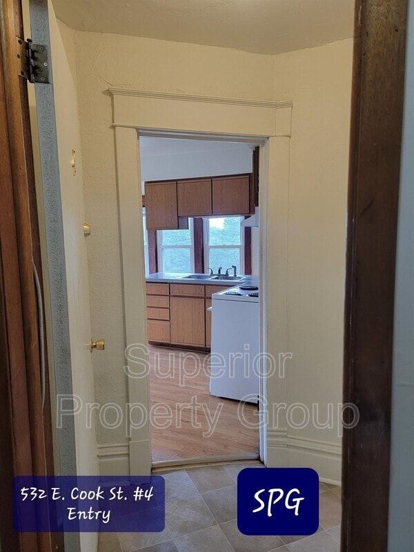 Photo - 532 E Cook St Unit 4