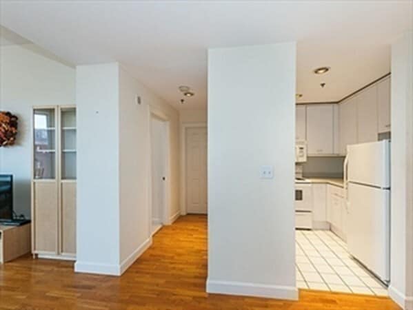 Photo - 416 Marlborough St Unit 505