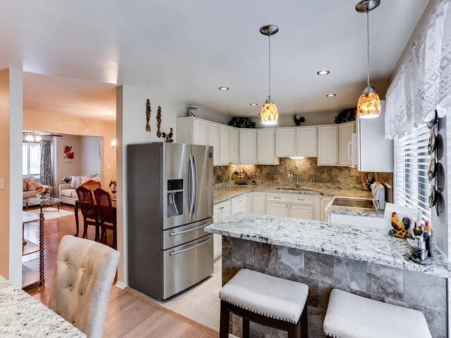 Photo - 8723 Ridge Hollow Ct