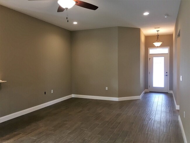 Photo - 244 Schneider Dr