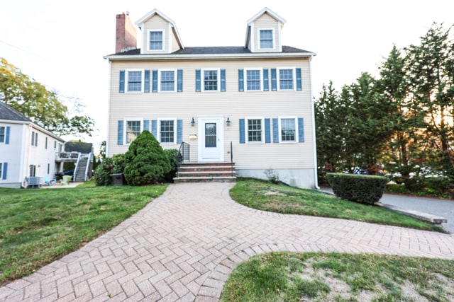 Building Photo - 370 Franklin St