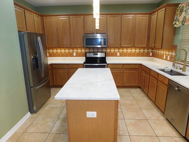 Photo - 2320 Darlin Cir