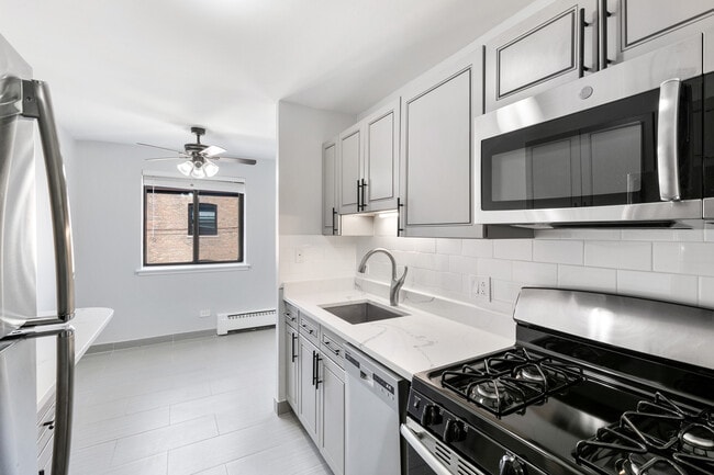 Photo - 5534 N Kenmore Ave