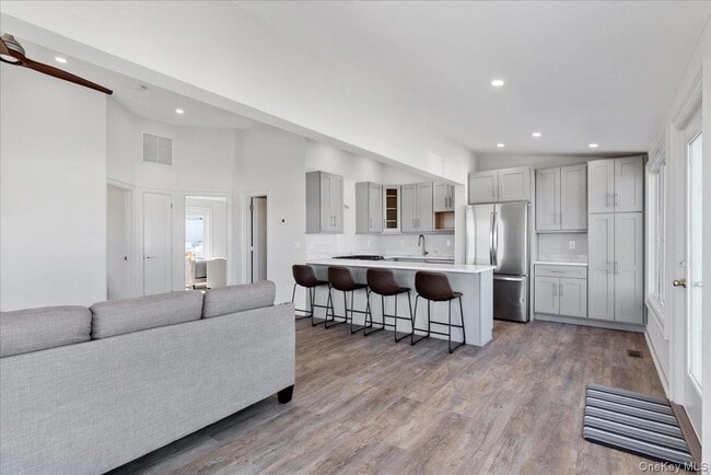 Photo - 73 W Tiana Rd