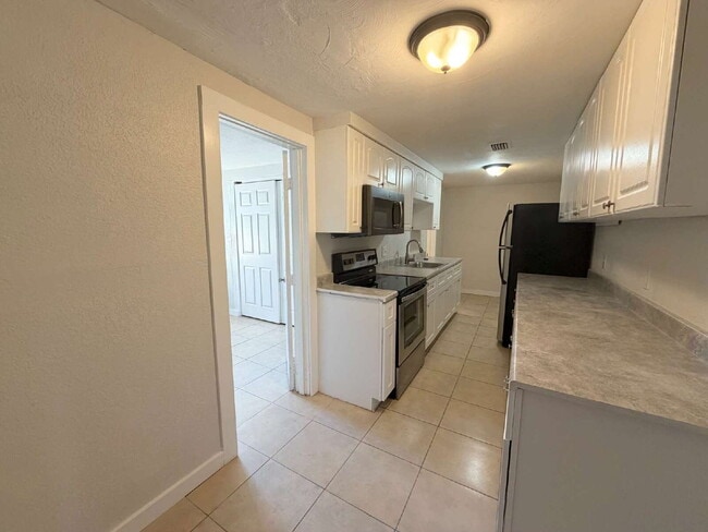 Photo - 6651 River Rd Unit B