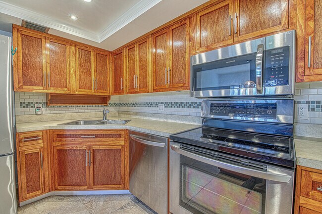 Photo - 950 S Kanner Hwy Unit 303