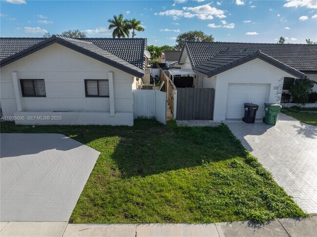 Photo - 3219 SW 141st Ave Unidad 1