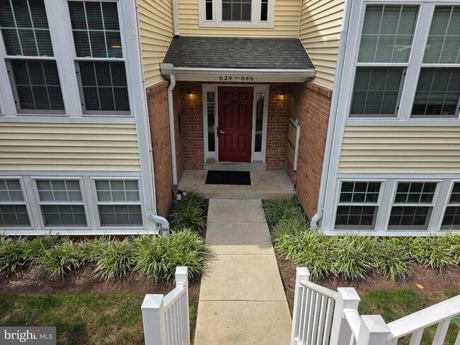 Building Photo - 628 Southern Hills Dr Unit B-2C Rental