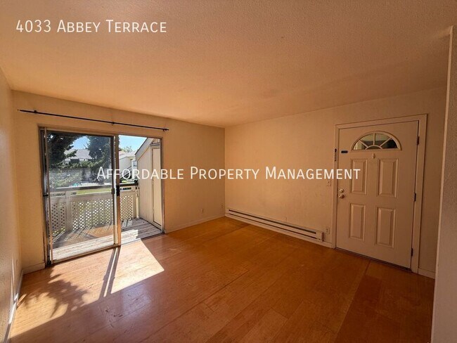 Photo - 4033 Abbey Terrace