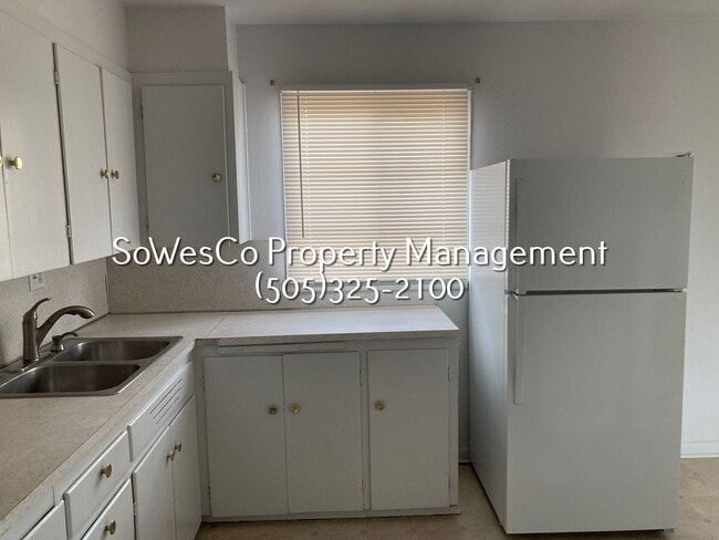 Photo - Cute 3 Bedroom Home with Garage