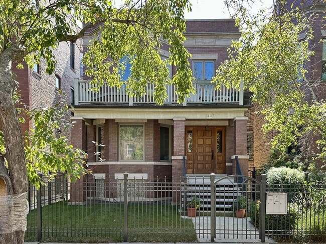 Building Photo - 1437 W Olive Ave Rental