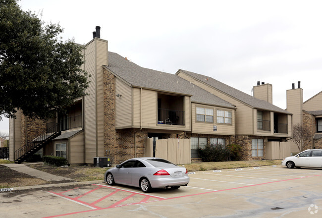 Building Photo - The Cedars Apartment