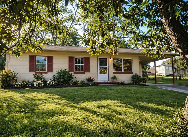 Building Photo - 4331 Ashland Dr