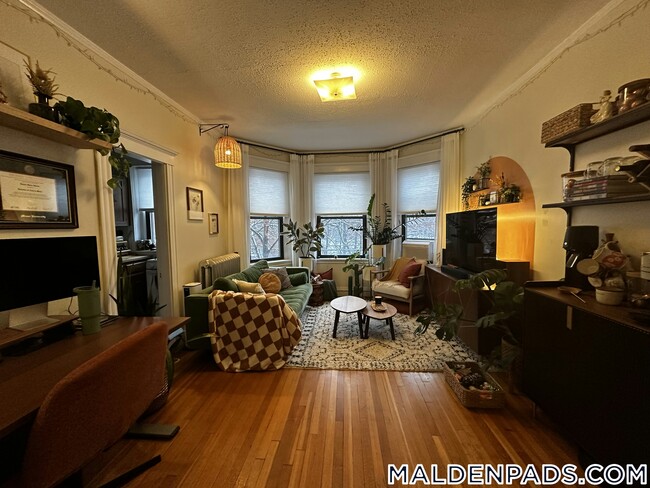 Building Photo - 17-19 Washington St.