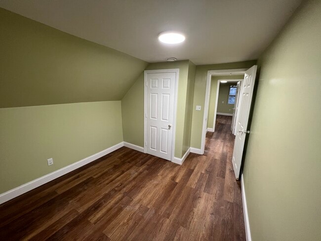 Photo - 29 Tolles St Unidad 2nd Floor - Tolles St