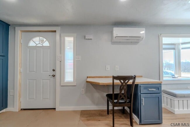 Photo - 352 Coon Rdg Rd