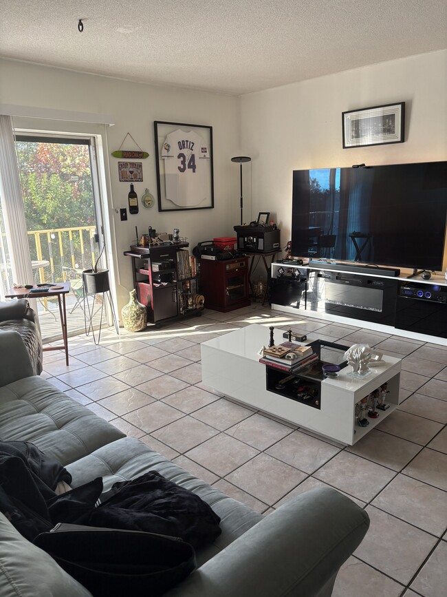 Photo - 2238 Monroe St Unidad 307