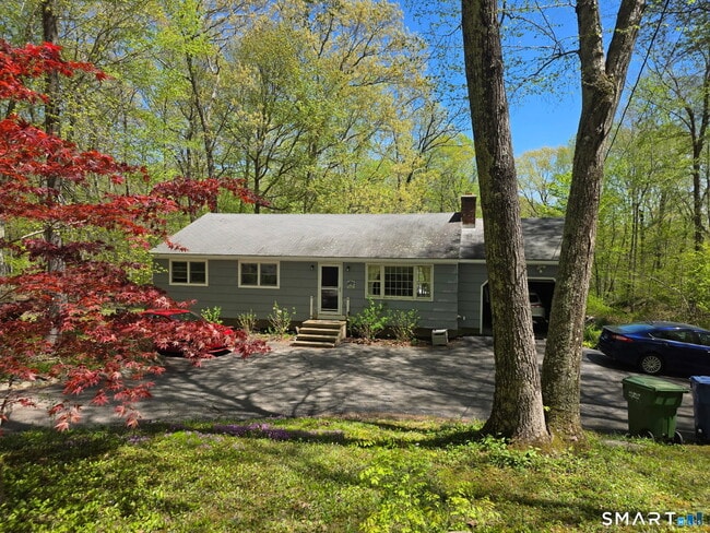 Photo - 708 E Pond Meadow Rd