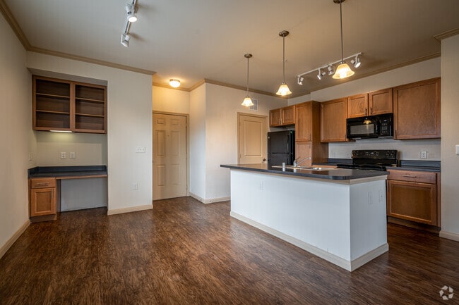 1HAB, 1BA - 777 ft² - Hamilton Crossing Senior Living 55+ Apartamentos