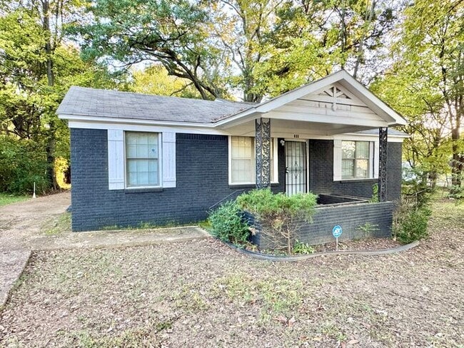 Building Photo - 655 Granada Rd