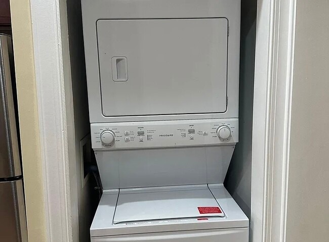 Photo - 3541 W Sunnyside Ave Unidad 2