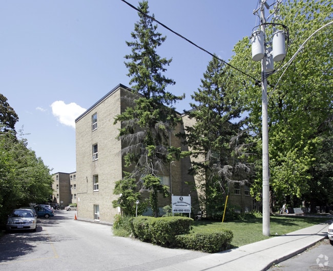 Building Photo - 5 Benlamond Avenue