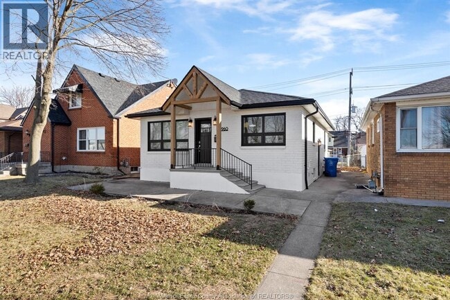 Building Photo - 960 Janette Av