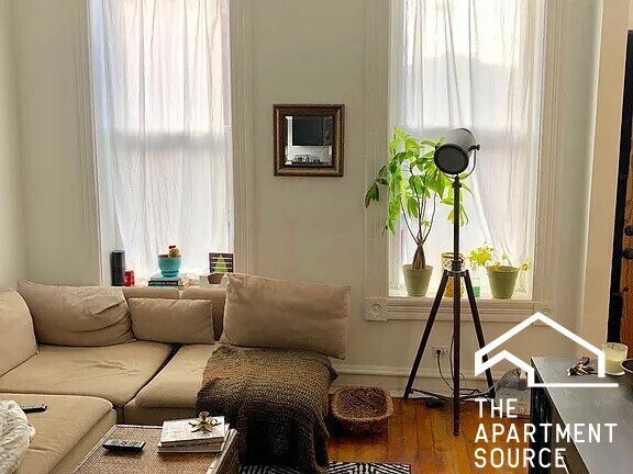 Photo - 1847 S Loomis St Unit 2