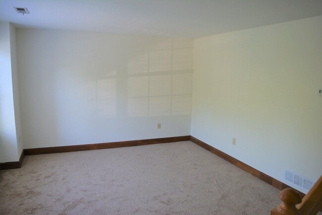Photo - 361 Kent Ln