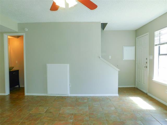 1137 Dallas Dr