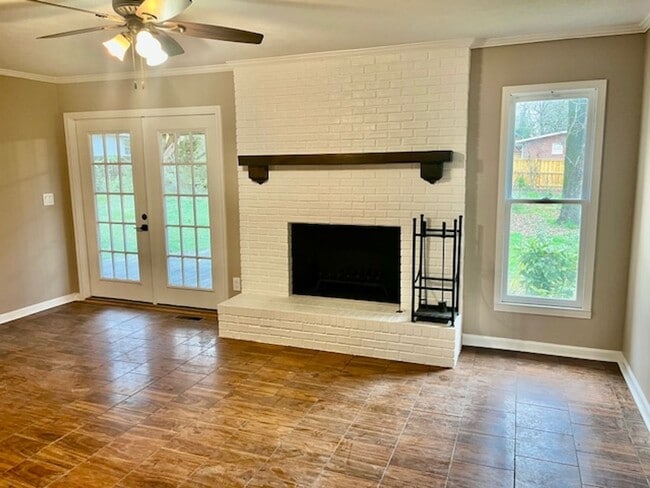 Photo - 32 Donley Dr NW