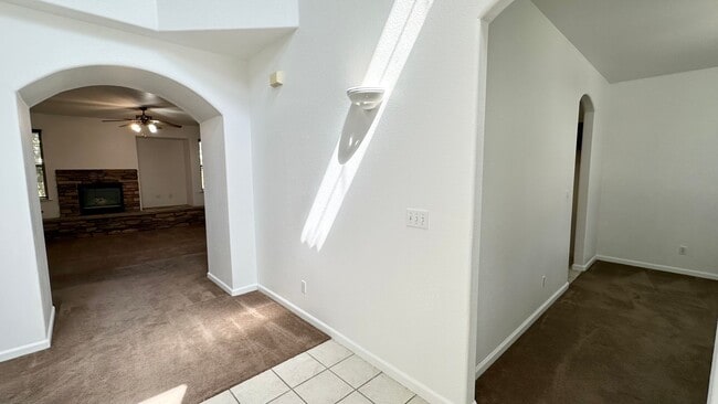 Photo - $2,795 Teague & Chestnut, 4 Bedroom Home -...