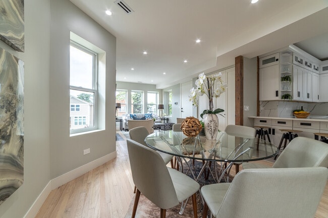 Photo - 4730 W Grace St