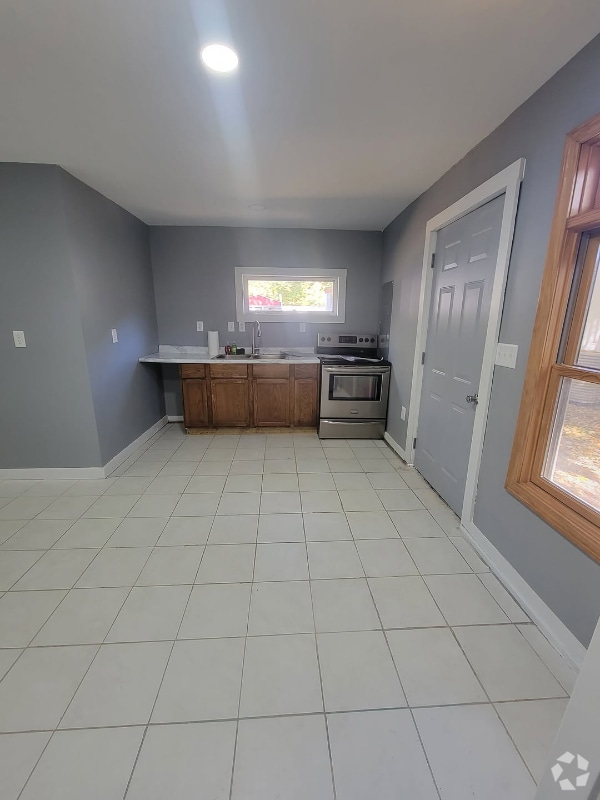 Building Photo - 5335 OH-220 Rental