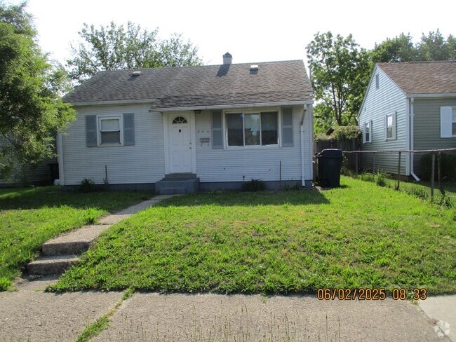 Building Photo - 806 S Liberty St Rental