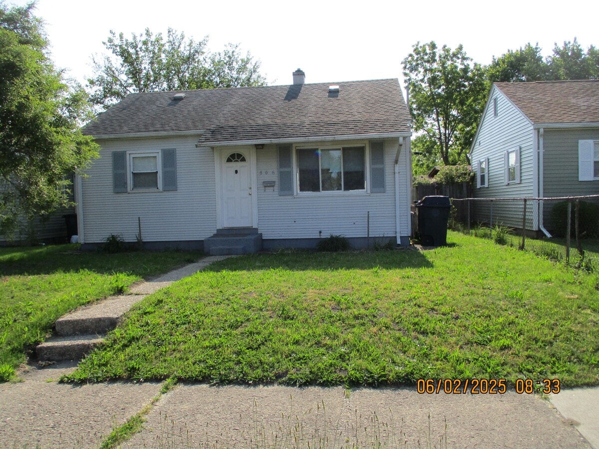 Photo - 806 S Liberty St House